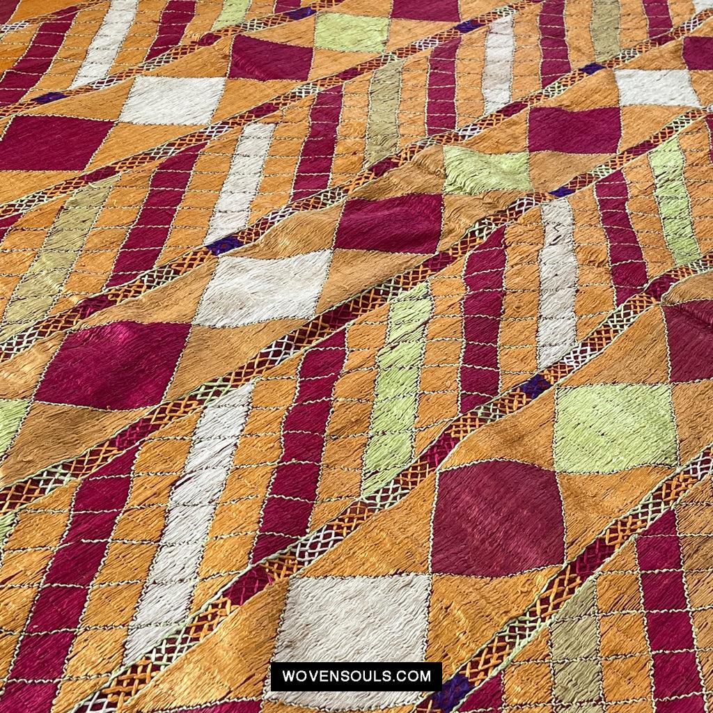 825 Phulkari Bagh with beautiful Borders-WOVENSOULS Antique Textiles & Art Gallery
