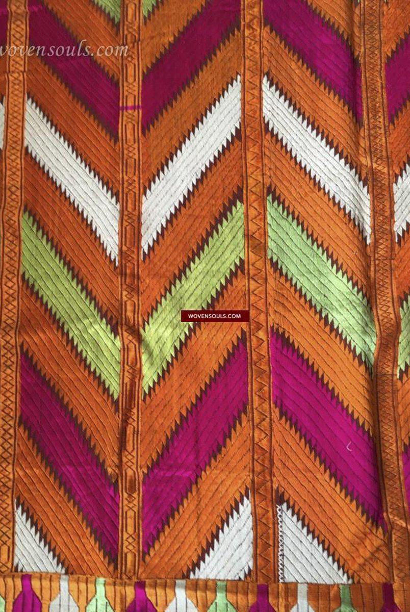 829 Lehariya Bagh Phulkari Schal mit Seidenseide-Stickerei aus Punjab-WOVENSOULS-Antike-Vintage-Textilien-Kunst-Dekor
