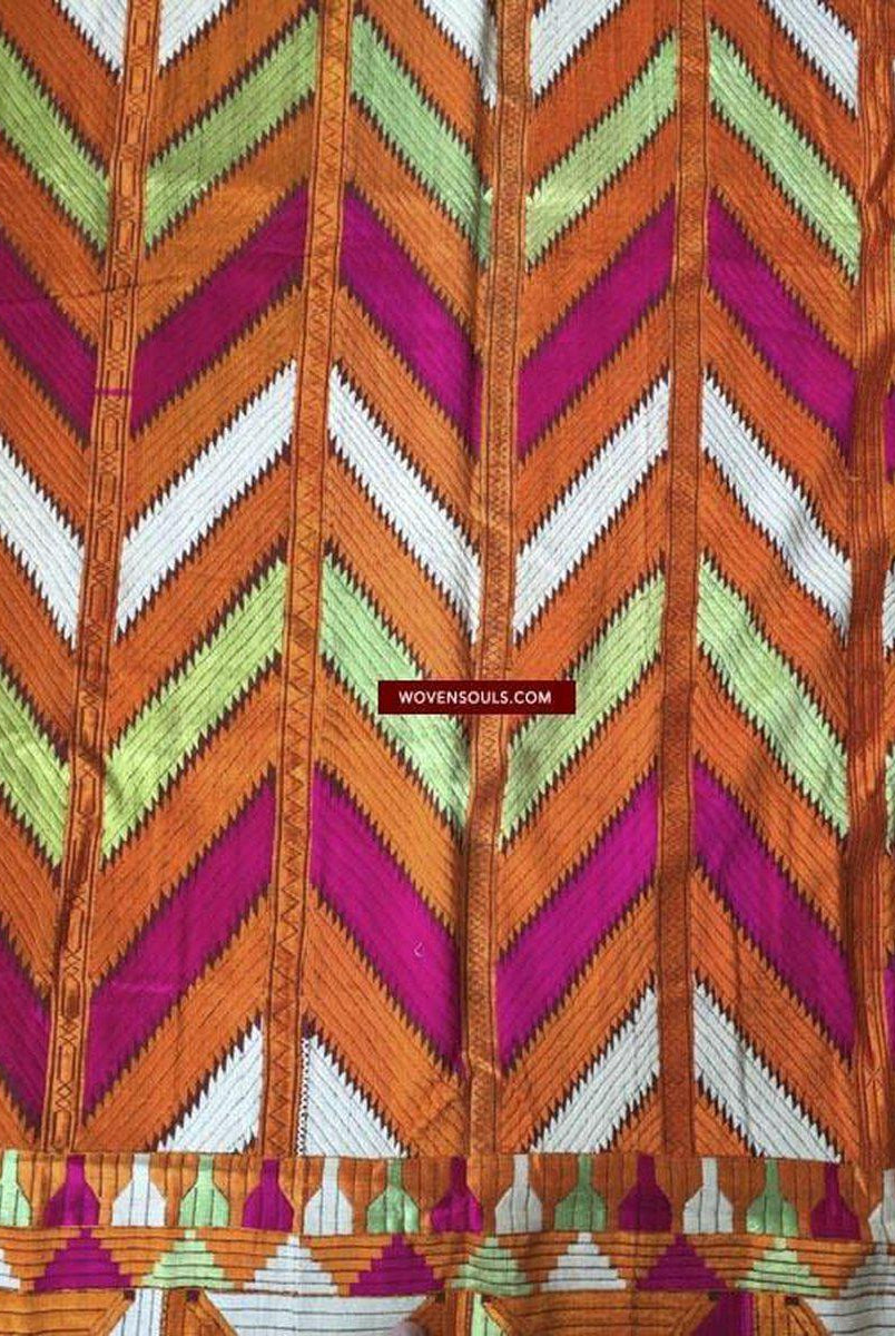 829 Lehariya Bagh Phulkari Schal mit Seidenseide-Stickerei aus Punjab-WOVENSOULS-Antike-Vintage-Textilien-Kunst-Dekor