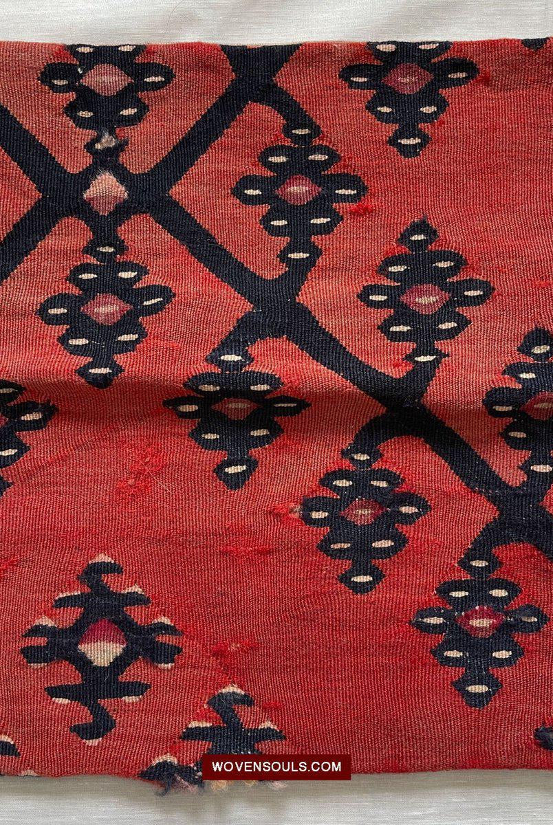 831 Ensemble de 6 coussins de fragments de Sarkoy Kilim recyclés-WOVENSOULS-Antique-Vintage-Textiles-Art-Décor