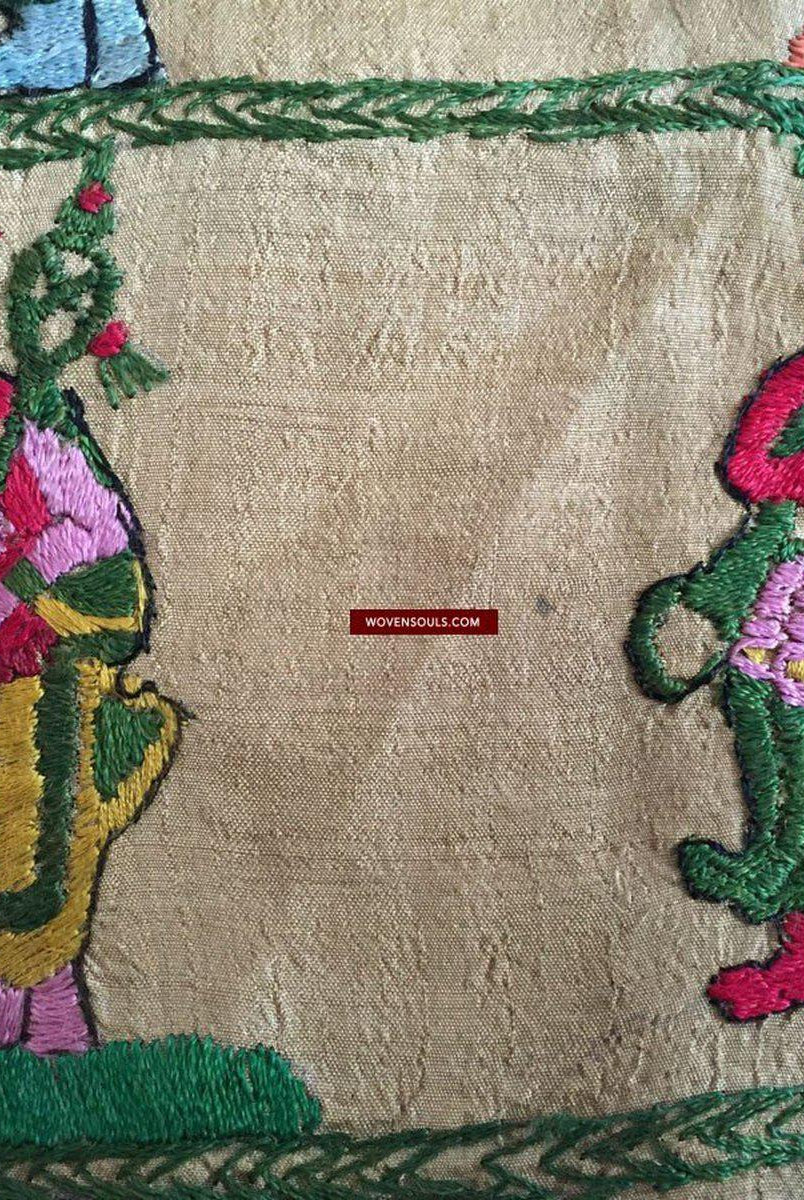 850 seltene Namawali Vrindavani Assam Vastra – Seide mit doppelseitiger Stickerei –WOVENSOULS-Antike-Vintage-Textilien-Kunst-Dekor