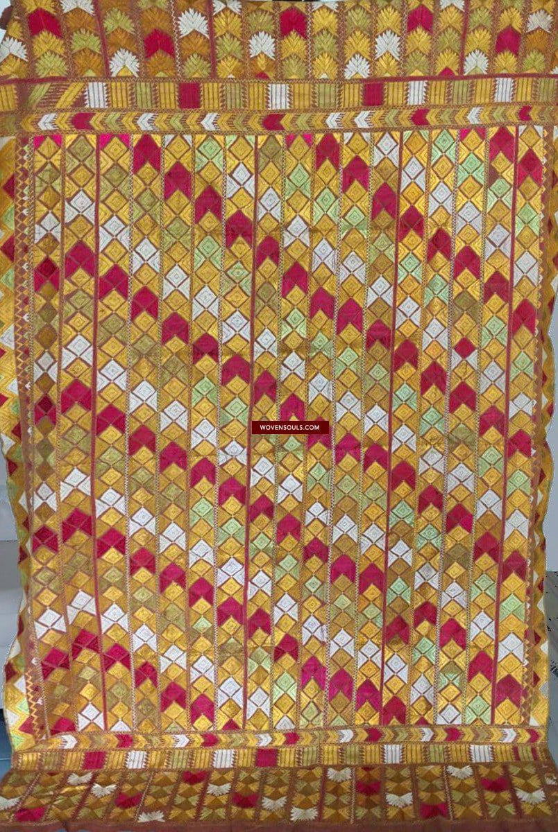 853 Phulkari Bagh Shawl from Punjab with Arrowhead Motifs-WOVENSOULS-Antique-Vintage-Textiles-Art-Decor