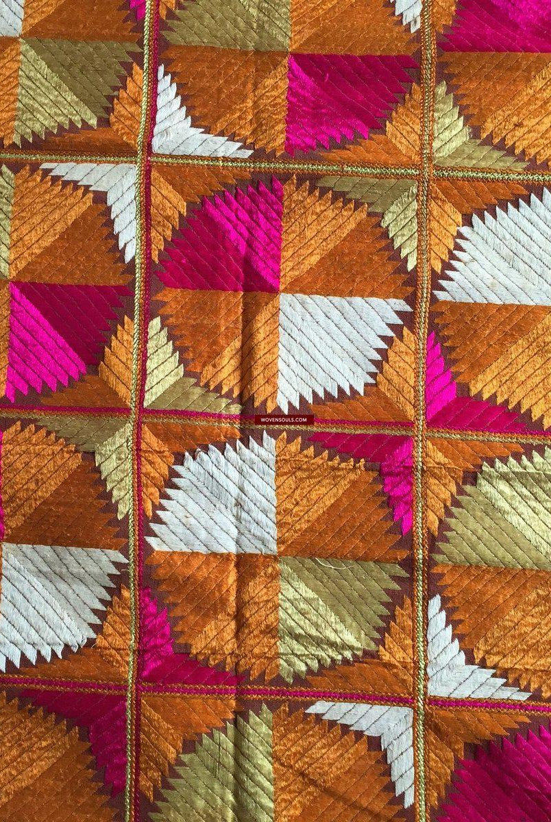 854 VERKAUFT Bagh Phulkari Textil mit Charkha- oder Gobi-Motiv-WOVENSOULS-Antike-Vintage-Textilien-Kunst-Dekor