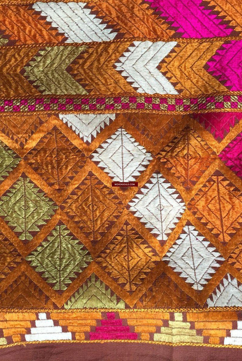 854 VERKAUFT Bagh Phulkari Textil mit Charkha- oder Gobi-Motiv-WOVENSOULS-Antike-Vintage-Textilien-Kunst-Dekor