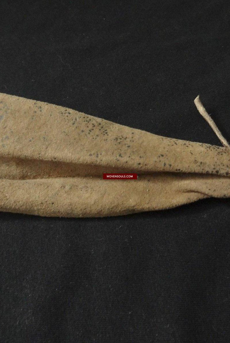 897 Artefact tibétain antique rare - Porte-médecine, pochette avec cuillère en argent - VENDU-WOVENSOULS-Antique-Vintage-Textiles-Art-Décor