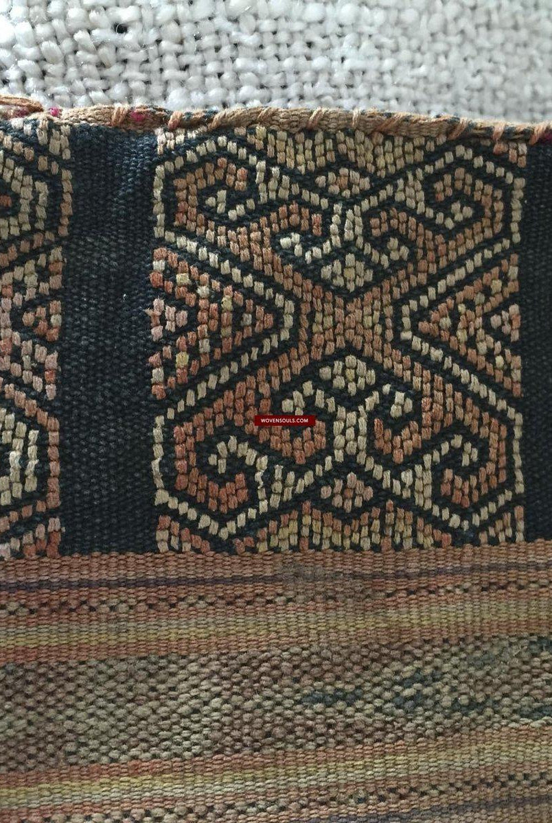 901 Antique Timor Biboki Textile Sac de noix de bétel-WOVENSOULS-Antique-Vintage-Textiles-Art-Décor