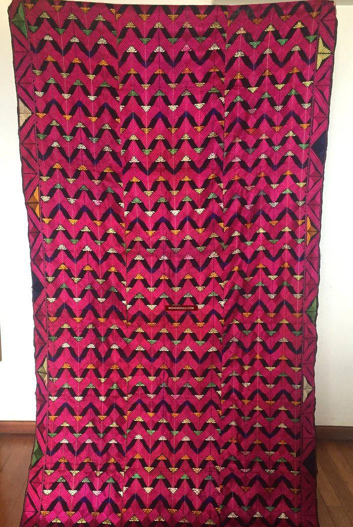 915 VERKAUFT Schwarze Basis Pink Lehariya Phulkari-WOVENSOULS-Antike-Vintage-Textilien-Kunst-Dekor