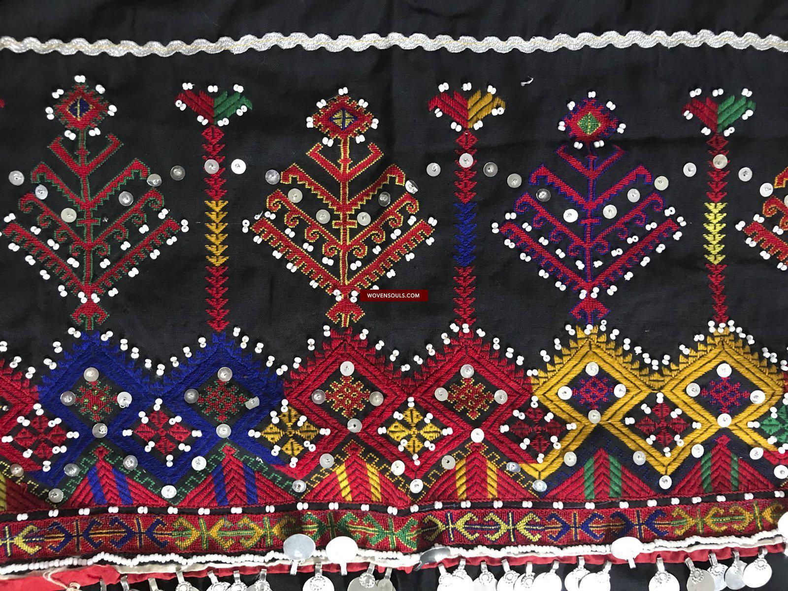 917 VINTAGE KOHISTAN BLACK SHAWL TEXTILE-WOVENSOULS-Antique-Vintage-Textiles-Art-Decor