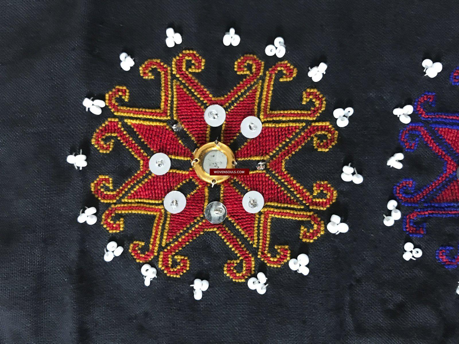 917 VINTAGE KOHISTAN BLACK SHAWL TEXTILE-WOVENSOULS-Antique-Vintage-Textiles-Art-Decor