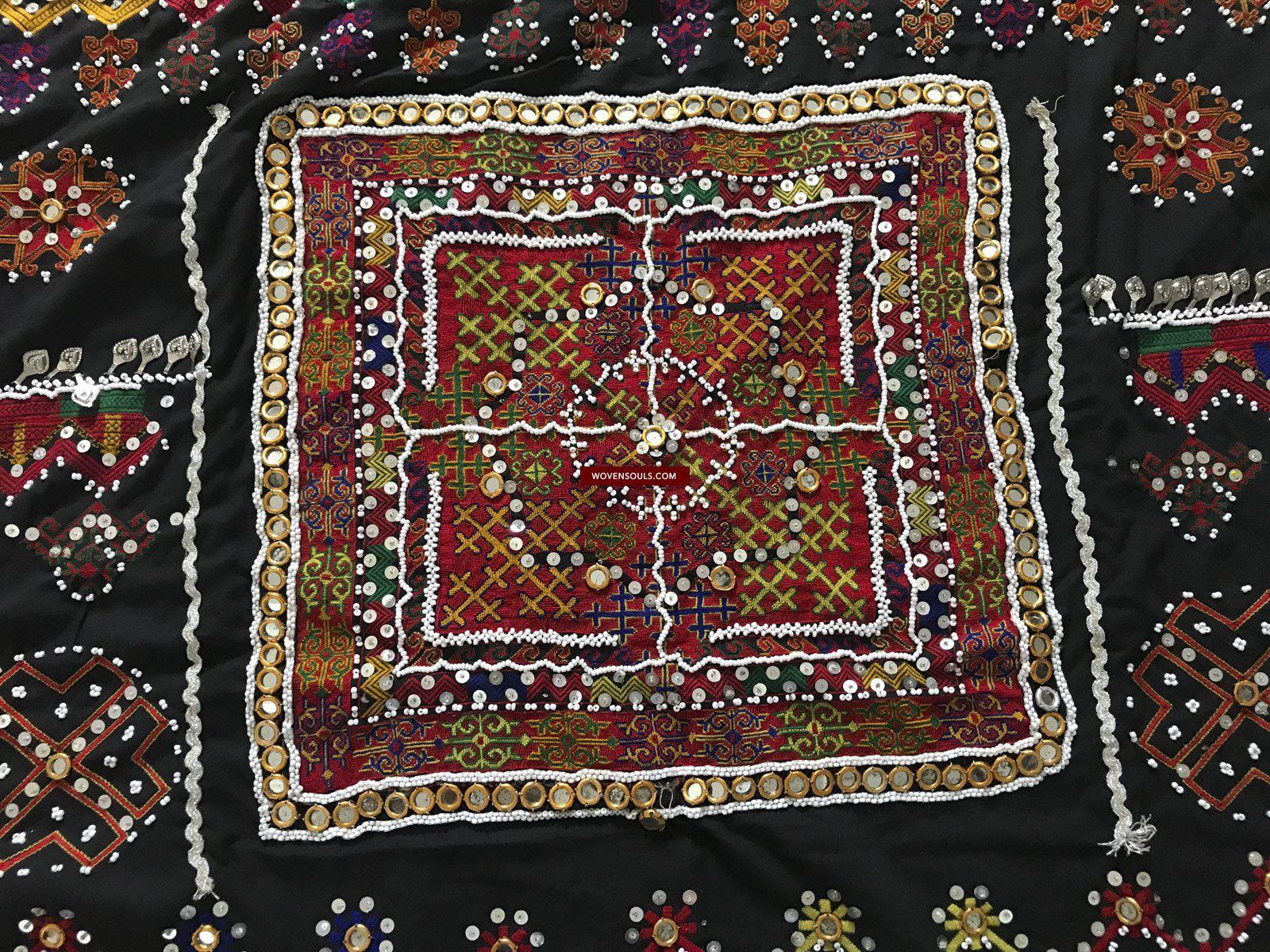 917 VINTAGE KOHISTAN BLACK SHAWL TEXTILE-WOVENSOULS-Antique-Vintage-Textiles-Art-Decor
