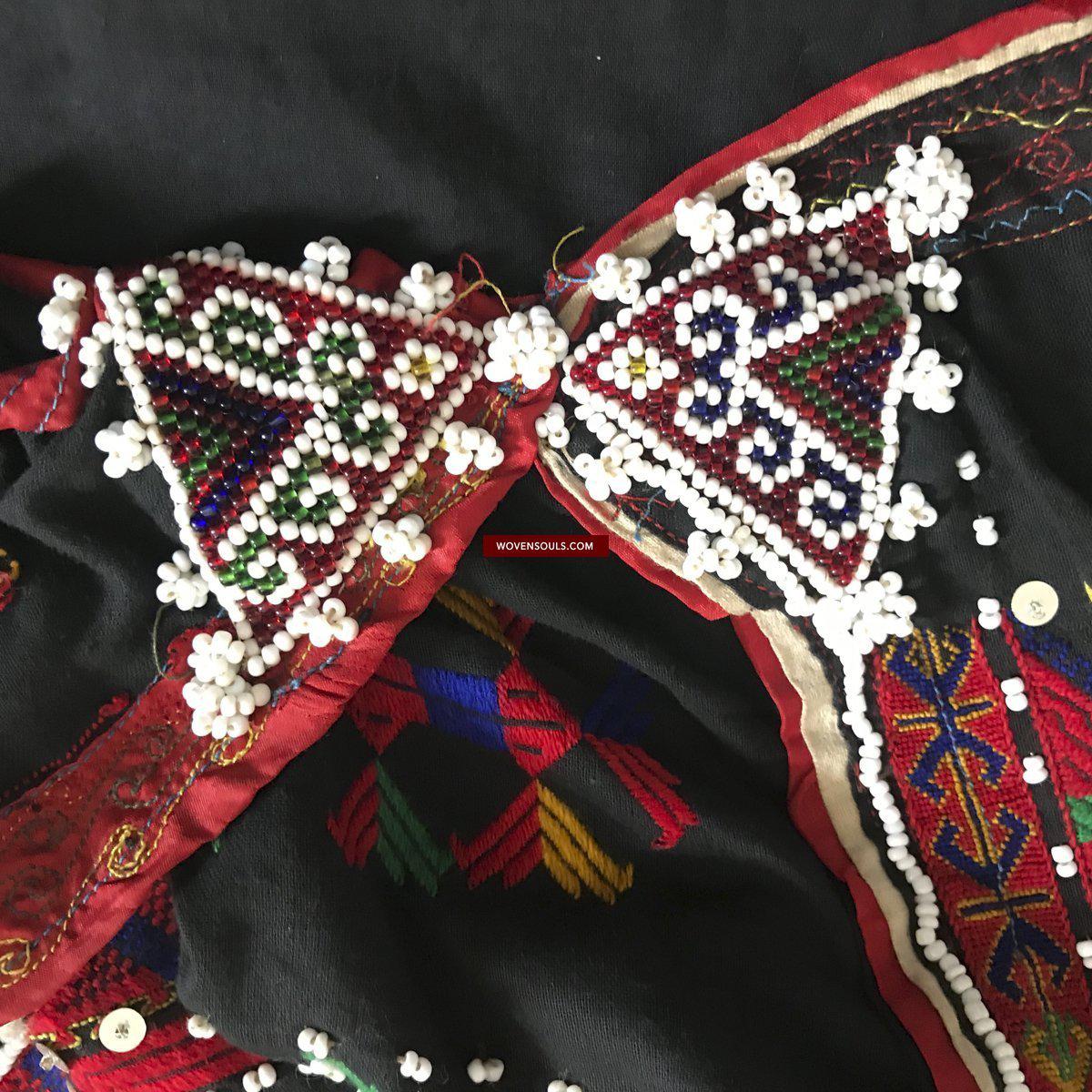 917 VINTAGE KOHISTAN BLACK SHAWL TEXTILE-WOVENSOULS-Antique-Vintage-Textiles-Art-Decor