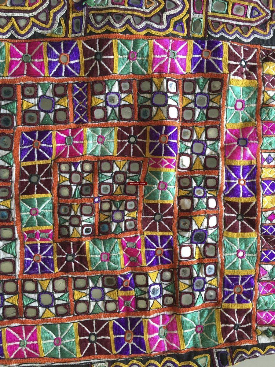 944 Vintage Dowry Bag with Embroidery from Gujarat-WOVENSOULS-Antique-Vintage-Textiles-Art-Decor