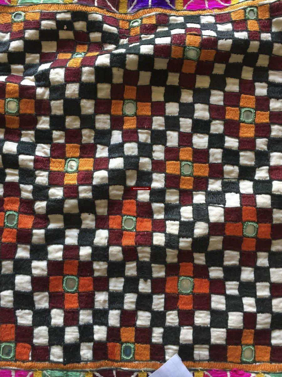 944 Vintage Dowry Bag with Embroidery from Gujarat-WOVENSOULS-Antique-Vintage-Textiles-Art-Decor