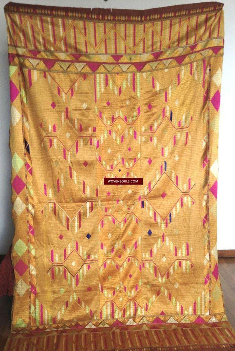 LOT 17 - 715 Phulkari Bagh with Unique Motif - SOLD-WOVENSOULS-Antique-Vintage-Textiles-Art-Decor