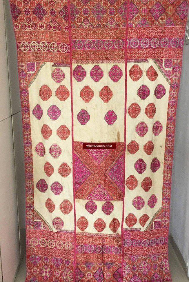 Lotto 61 - 1067 Stupendo scialle da sposa antico - Embridery Swat Valley - VENDUTO-WOVENSOULS-Arredamento artistico-tessile-vintage-antico