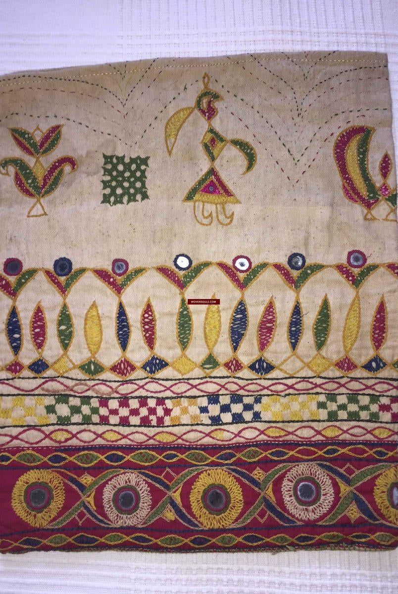 Venduto - Ahir Suthar Theli Bianco Rosso-WOVENSOULS-Arredamento artistico-tessile-vintage-antico