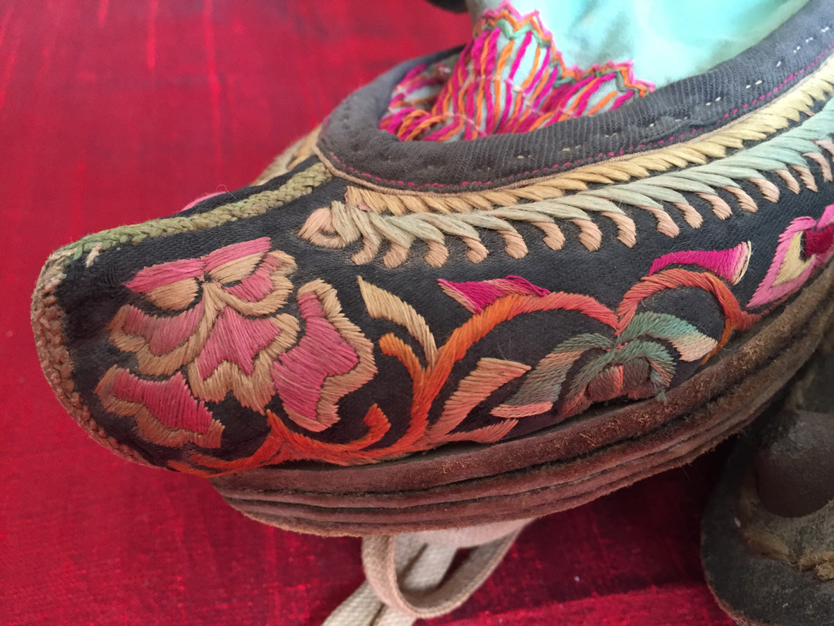 Antique Art from China / Chinese Minorities