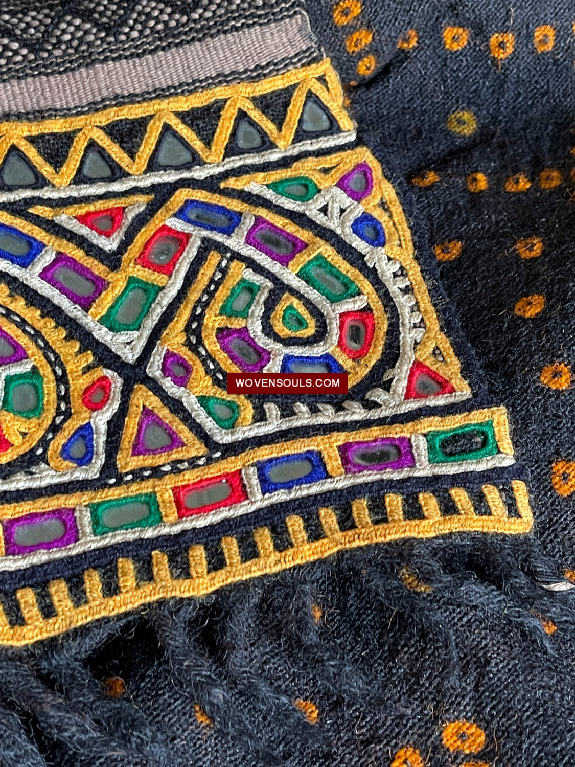 Textiles anciens et vintage du Gujarat
