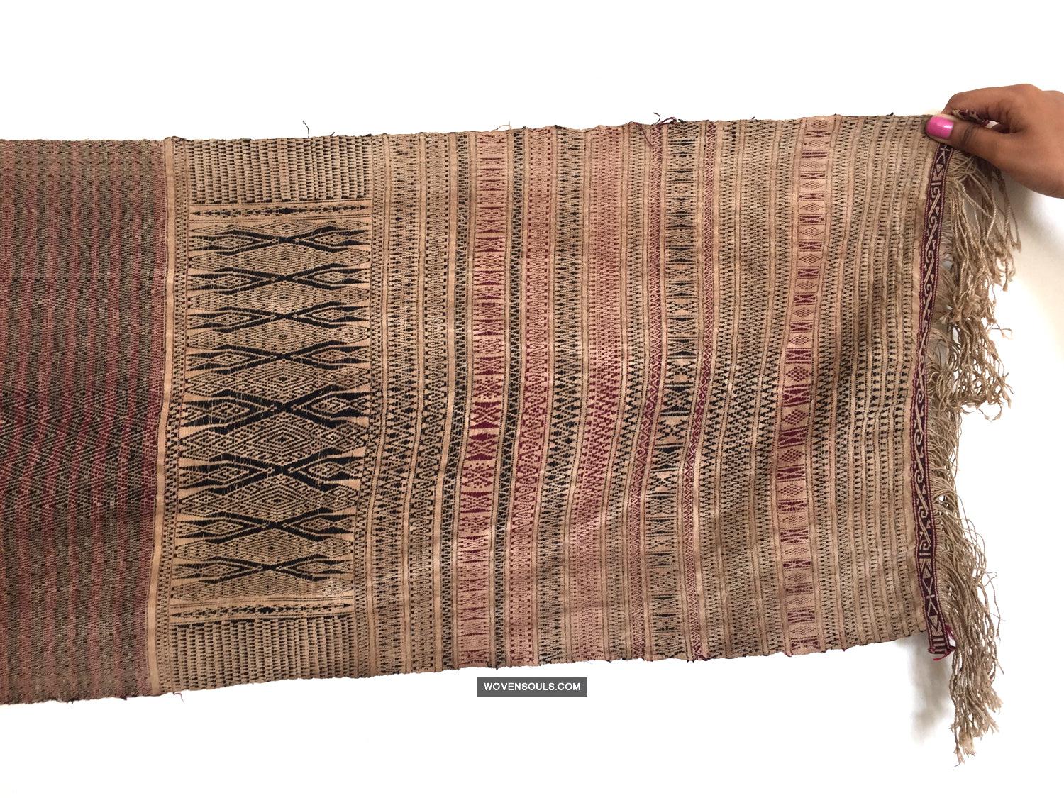 1032 Antique Batak Shaman Head Cloth - WOVENSOULS Antique Vintage Art Interior Decor