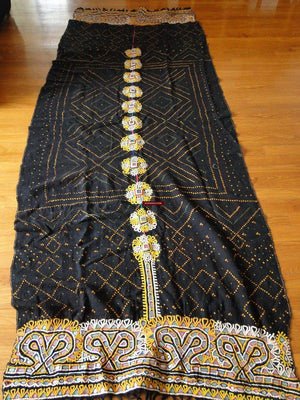 150 Outstanding Rabari Ludhi Wool Shawl with 11 Florettes-WOVENSOULS-Antique-Vintage-Textiles-Art-Decor