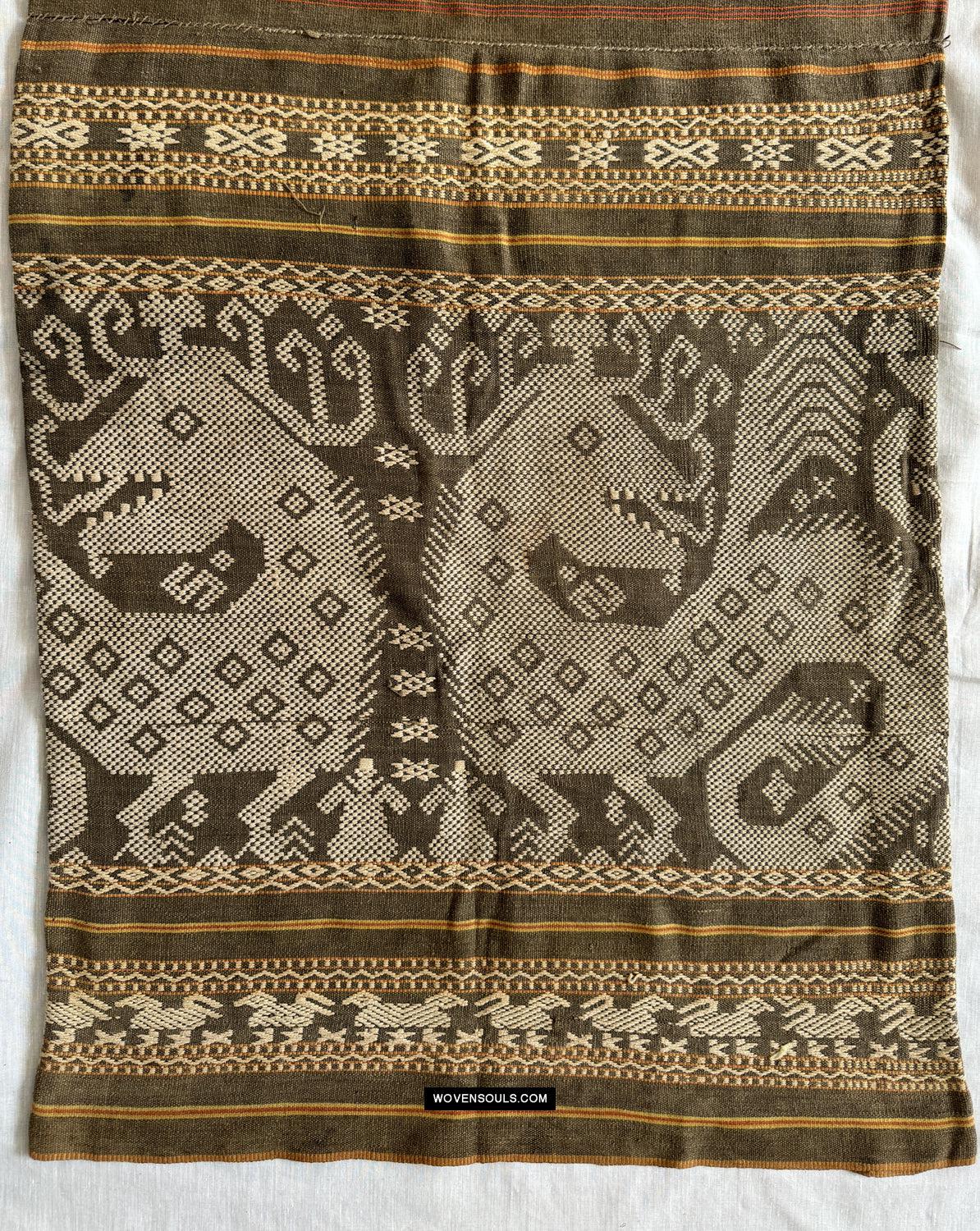 1817 Superb Old Sumba Ceremonial Woven Sarong