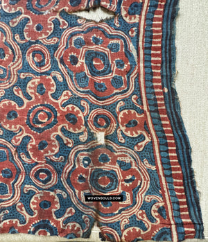 1901年、アンティークのインドの貿易繊維Toraja Fragmentを販売しました