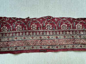 1981 antikes indisches Handelstuch gedruckter Textile Toraja -Fragment