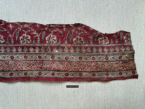 1981 Fragment de Toraja textile imprimé en tissu indien antique