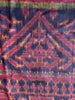 2042 Alte kambodschanische Seiden-Ikat-Pidan-Tempelbehang