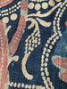 2063 Fragment Toraja textile du commerce indien antique - Fleurs indigo