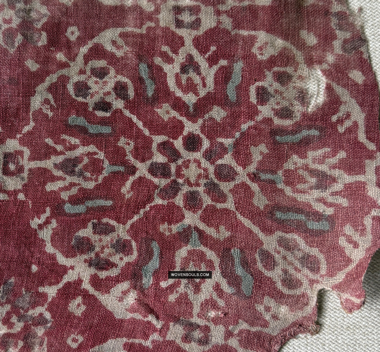 2065 Antique Indian Trade Textile Patola imprimé Toraja Fragment-Museum-quality Decor et galerie d'art ethnographique