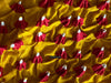 2092 Exquisiter gelber Bandhani-Batikschal aus Gaji-Seide