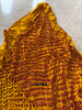 2092 Exquisiter gelber Bandhani-Batikschal aus Gaji-Seide