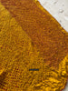 2092 Exquisiter gelber Bandhani-Batikschal aus Gaji-Seide