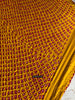 2092 Exquisiter gelber Bandhani-Batikschal aus Gaji-Seide