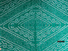 2130 Seegrüner Bandhani-Batikschal aus Seide