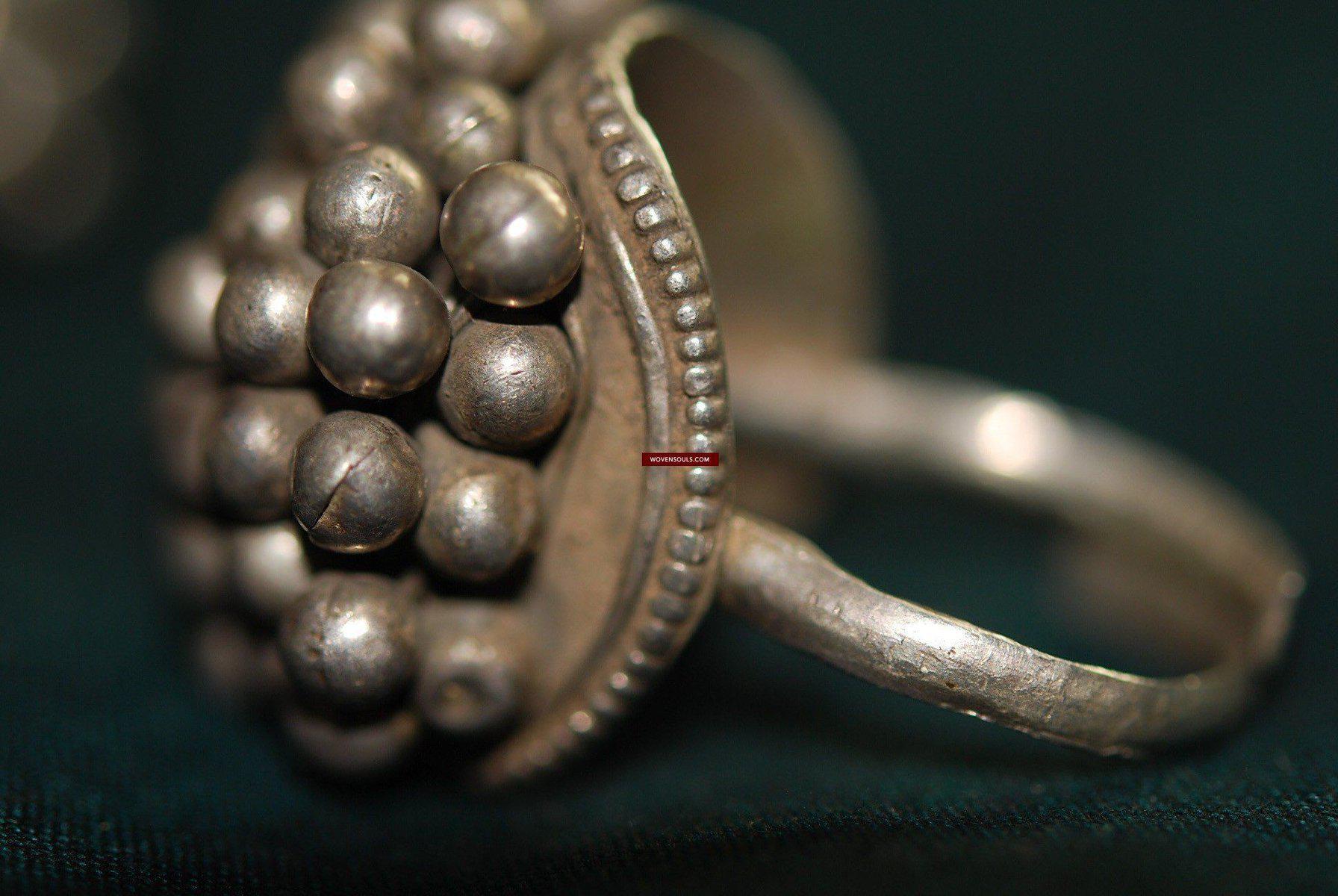 339 Old SIlver Kaandaa Phool Toe Rings - Indian Jewelry with Cultural Significance-WOVENSOULS-Antique-Vintage-Textiles-Art-Decor