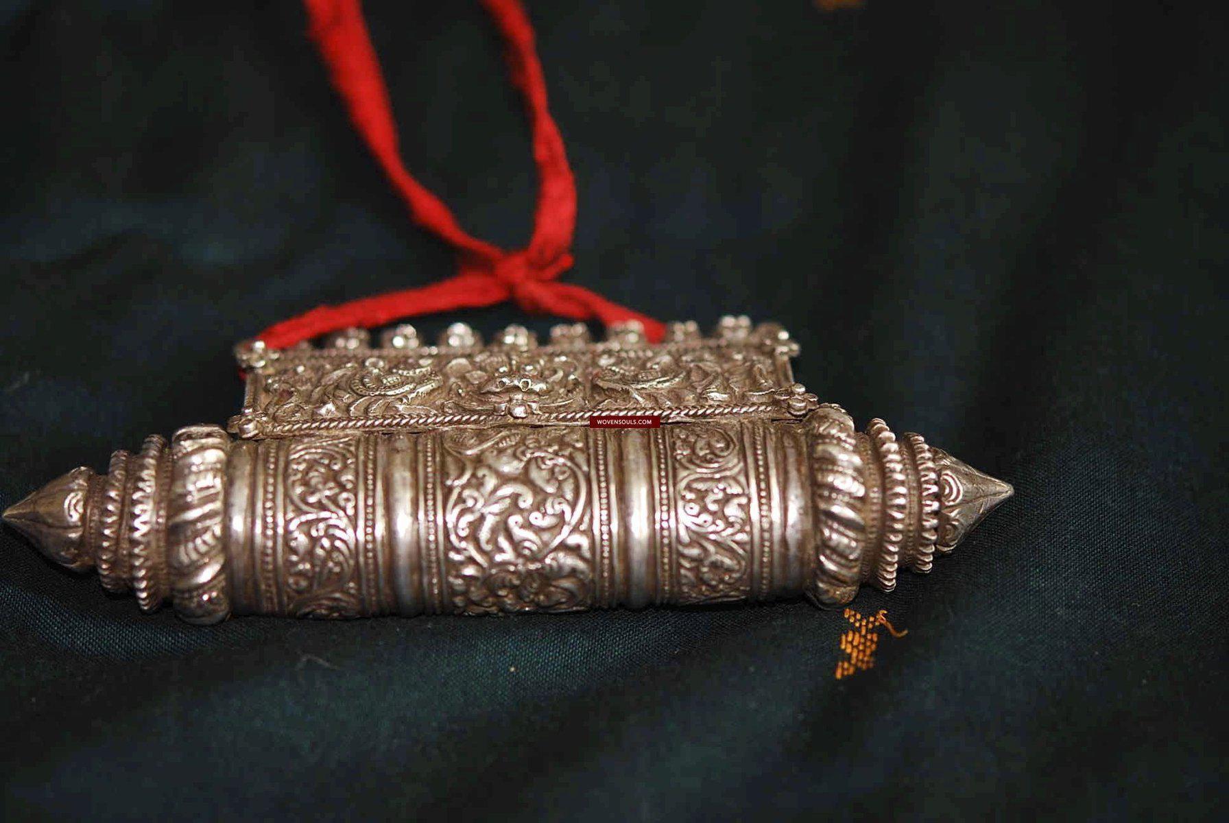 Amulet Shape 352 Superfine Old Amulet Ornament - WOVENSOULS Antique Textiles & Art ...