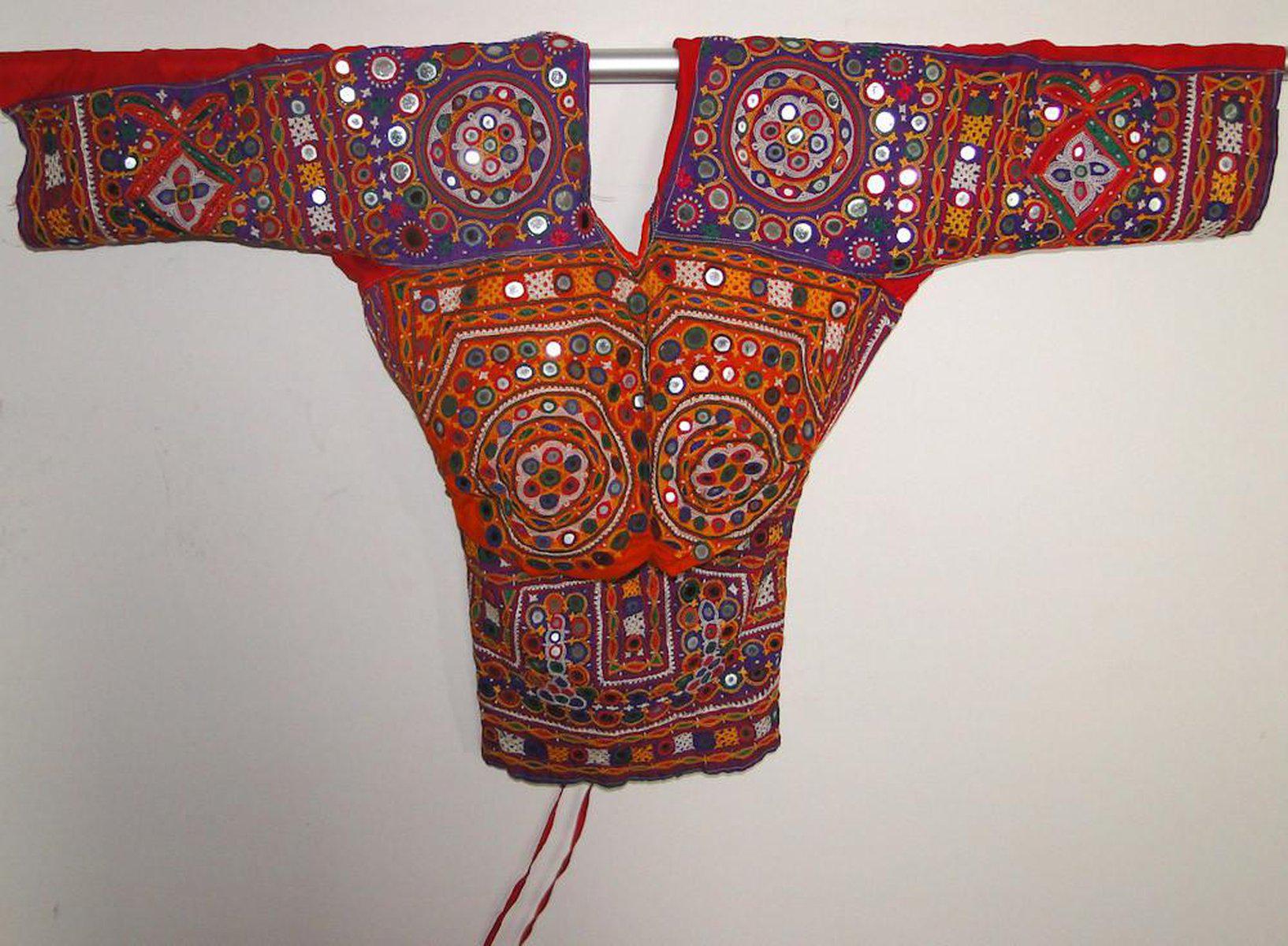 438 Old Kutch Choli Blouse with heavy Embroidery-WOVENSOULS-Antique-Vintage-Textiles-Art-Decor