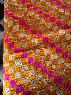 543 Checkerboard Vintage Phulkari Bagh mit wunderschönen Farben