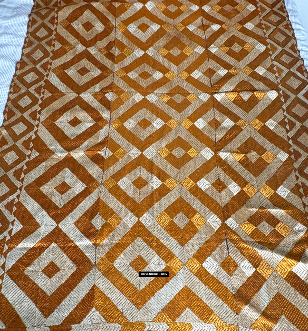 565-B Vintage Patanga Bagh Phulkari Indian Textile Art Embroidery SIlk