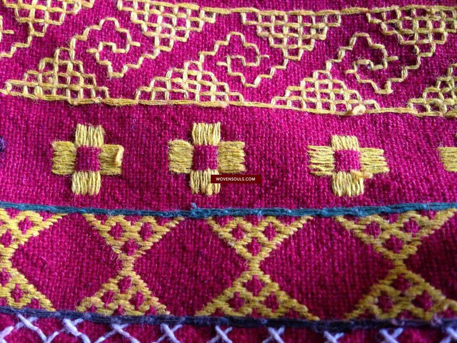 615 Old Rajasthan Odhana with Embroidery and Mirrorwork on handspun Cotton-WOVENSOULS-Antique-Vintage-Textiles-Art-Decor