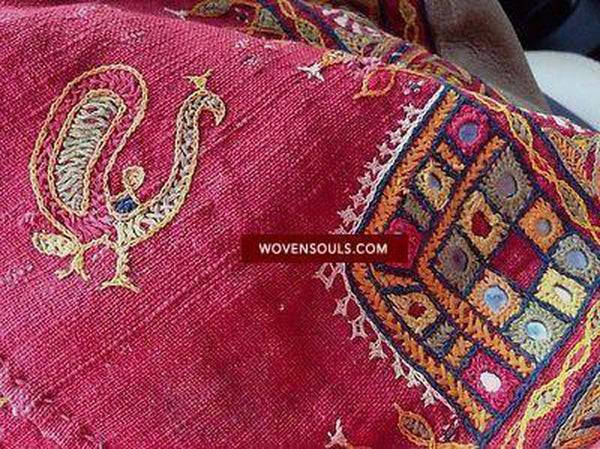 689 Large Sling Bag made of Antique Indian Textile - Antique Art -  WOVENSOULS Antique Textiles & Art Gallery