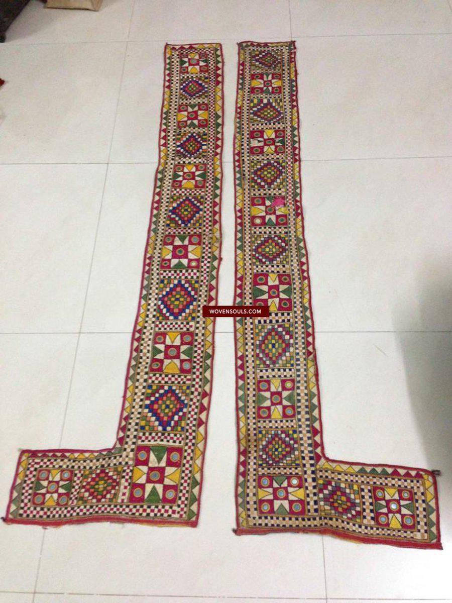 695 Vintage Gujarat Stickerei - Indische Textilkunst für Wanddekoration-WOVENSOULS-Antike-Vintage-Textilien-Kunst-Dekor