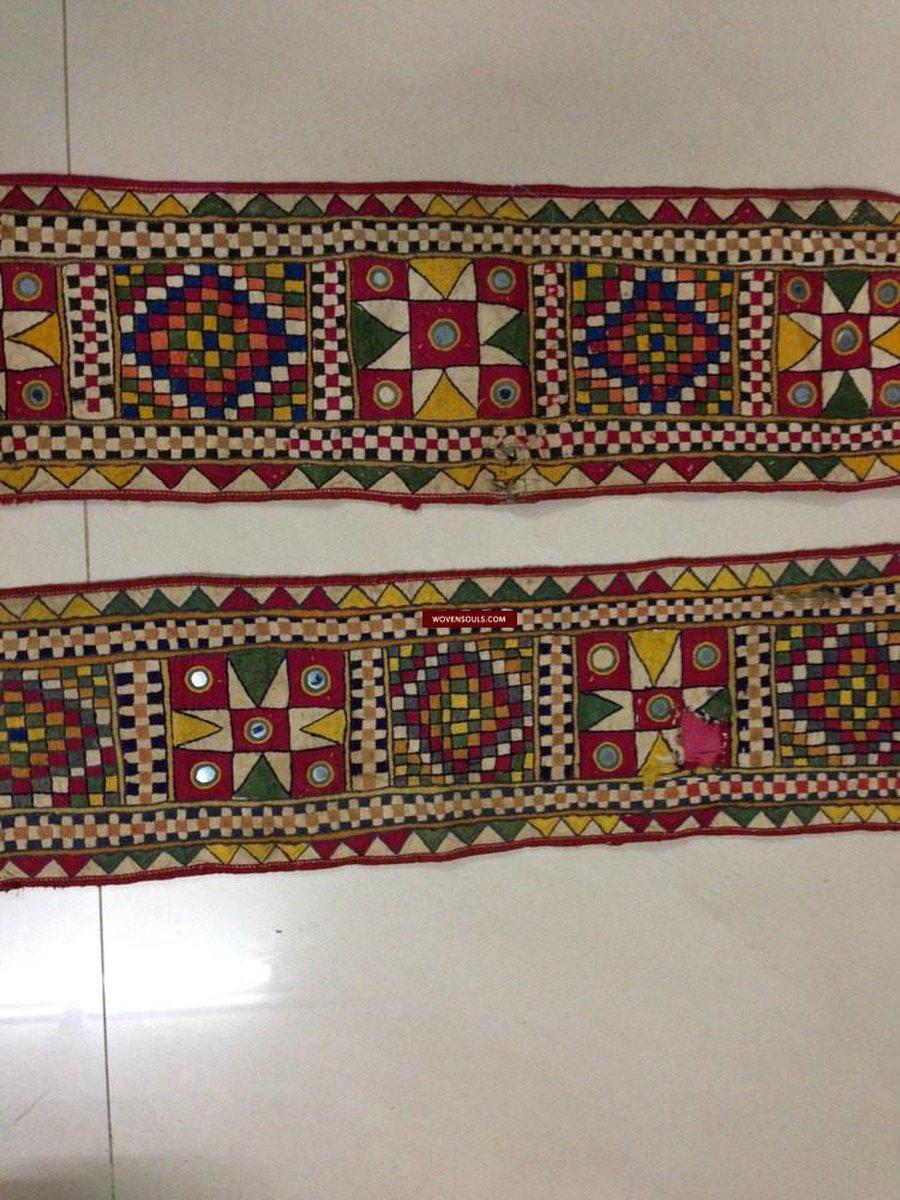 695 Vintage Gujarat Stickerei - Indische Textilkunst für Wanddekoration-WOVENSOULS-Antike-Vintage-Textilien-Kunst-Dekor