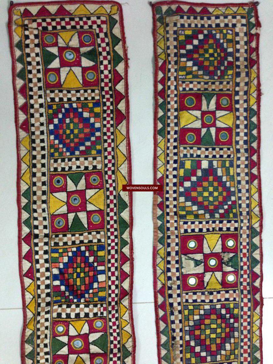 695 Vintage Gujarat Stickerei - Indische Textilkunst für Wanddekoration-WOVENSOULS-Antike-Vintage-Textilien-Kunst-Dekor