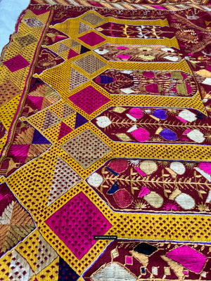 808 nain darshan antique Phulkari Bagh Textile - Scène de mariage