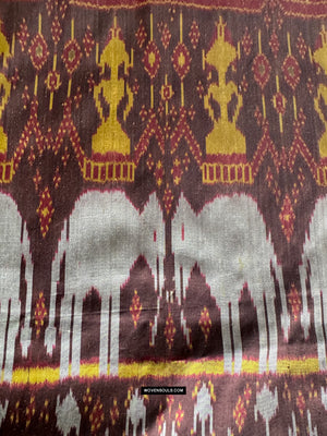 841 B - Fine Pedan Pidan Krawatte Farbstoffseide Ikat Tempel Banner Wandkunst aus Kambodscha