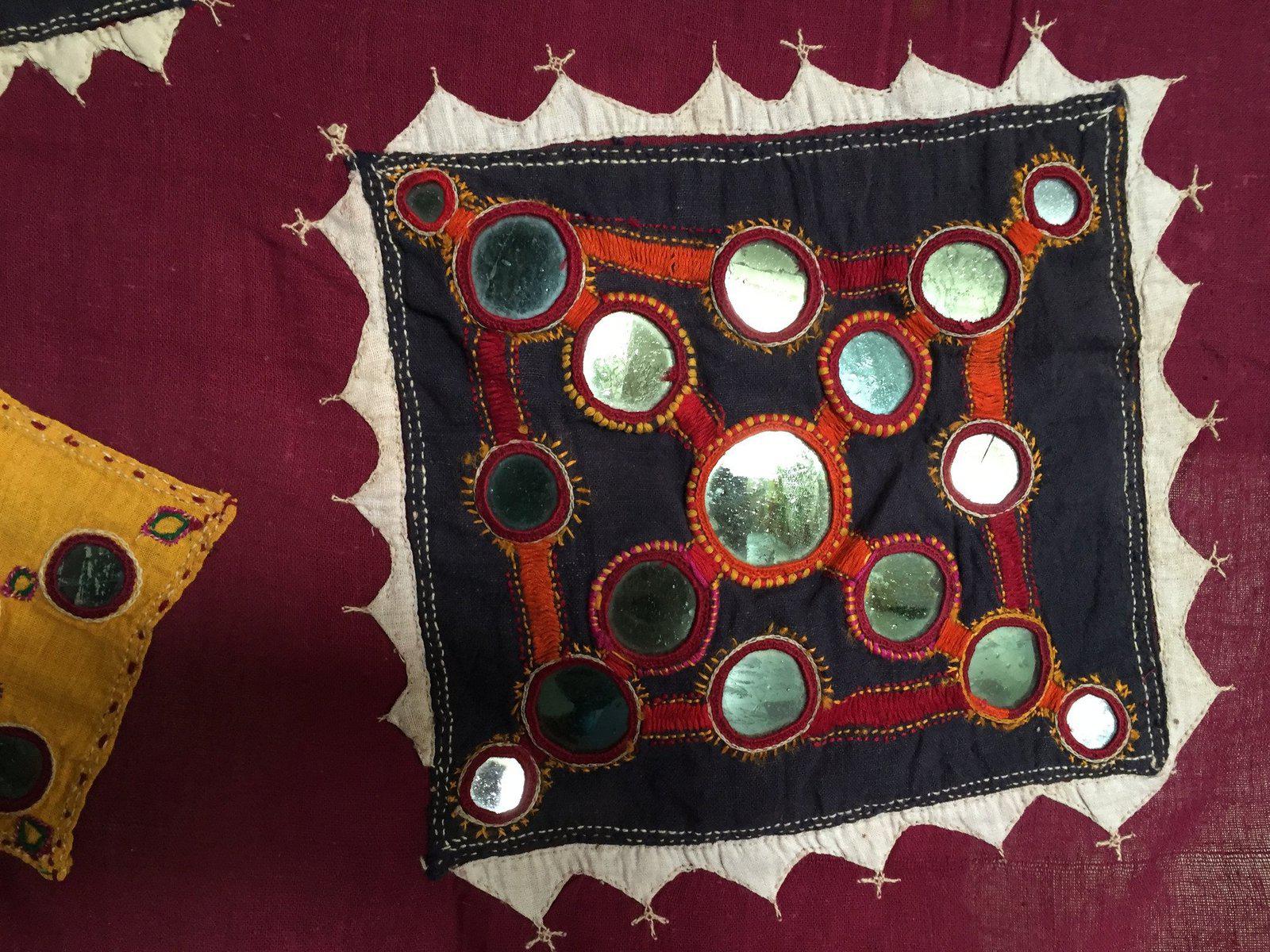 861 Banjara Odhana with Tie Dye Base Cloth-WOVENSOULS-Antique-Vintage-Textiles-Art-Decor