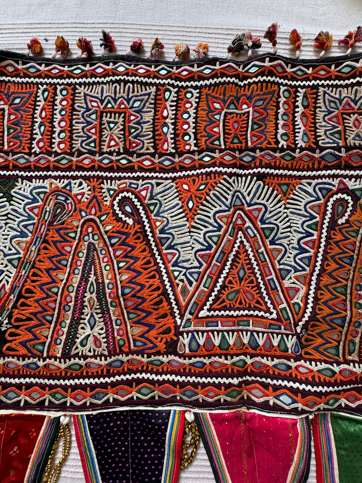 935 Long Kutch Toran - Vintage Rabari Embroidery Wall – WOVENSOULS ...